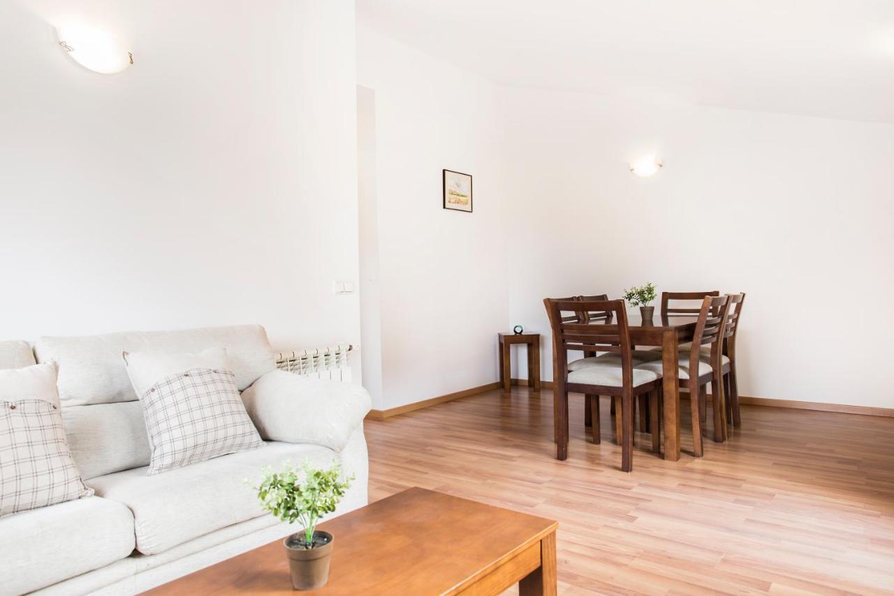 Vista Tarter Apartments Ел Тартер Екстериор снимка